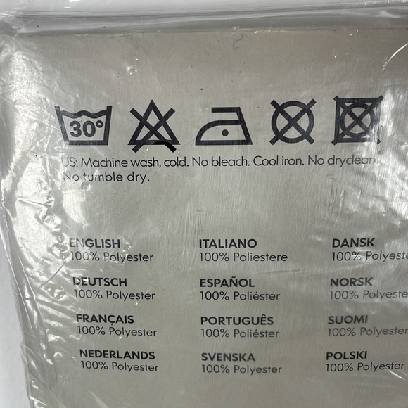 Ikea Sarita maroon pair of sheer panels size 57x118 - Picture 5 of 5